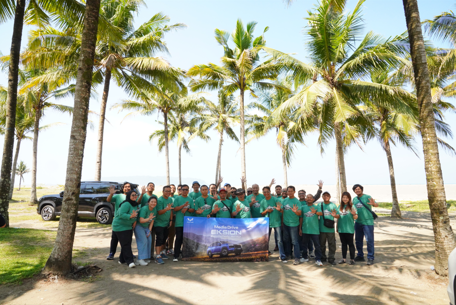 Wuling Eksion Tuntaskan Perjalanan Pesisir Selatan Jawa Bersama 36 Jurnalis Otomotif